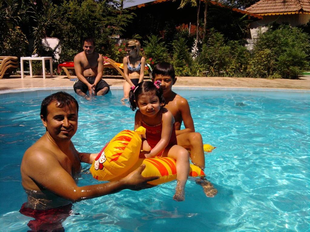 Mithat Motel Adrasan Buitenkant foto